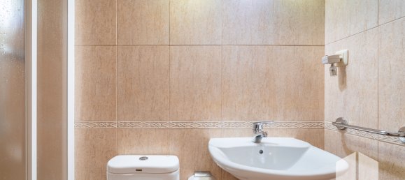 Квартира с 3 спальнями в Кастельдефельс, Испания № 174375 11