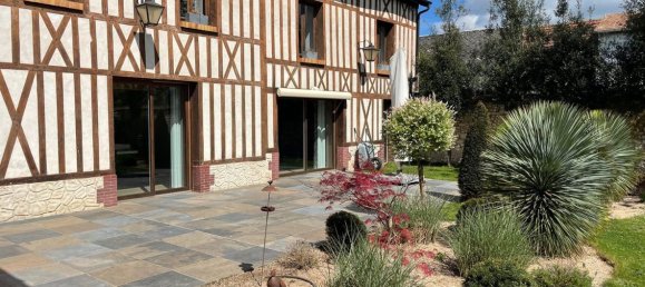 5 bedrooms House in Eure, France No. 362142 2