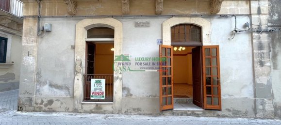 5 rooms House in Modica, Italy No. 45968 2