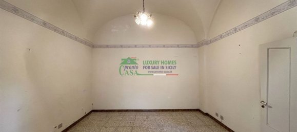 5 rooms House in Modica, Italy No. 45968 11