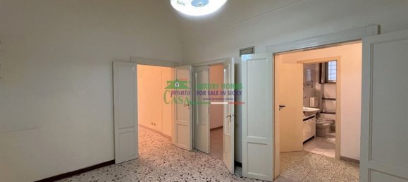 5 rooms House in Modica, Italy No. 45968 15