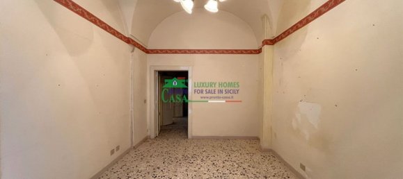 5 rooms House in Modica, Italy No. 45968 8