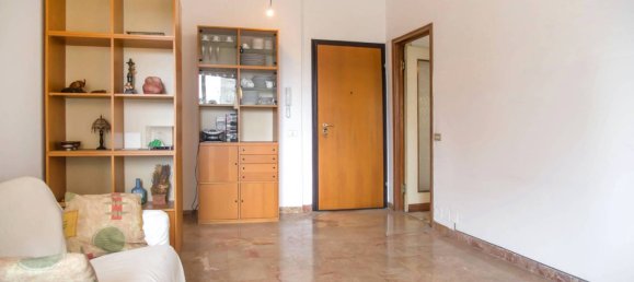 1 bedroom Apartment in Milan, Italy No. 351641 3