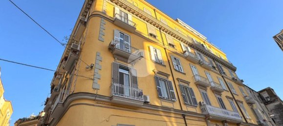 3 bedrooms Apartment in Naples, Italy No. 62795 34