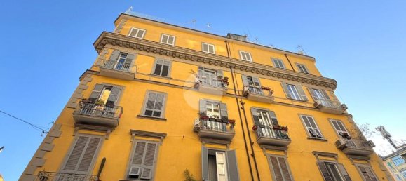 3 bedrooms Apartment in Naples, Italy No. 62795 33