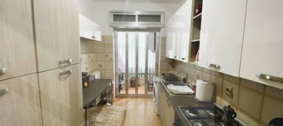 Квартира с 3 комнатами в Бари, Италия № 20516 8