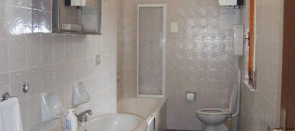 6 rooms Apartment in Chianciano Terme, Italy No. 136346 9