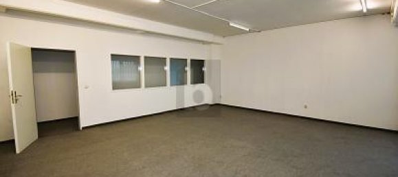 50 rooms Building in Schwerin, Germany No. 221390 5