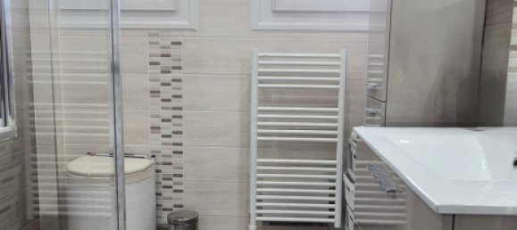 Вилла с 4 спальнями в Кремьё, Франция № 204623 12