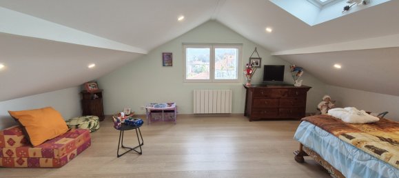 Вилла с 4 спальнями в Кремьё, Франция № 204623 14