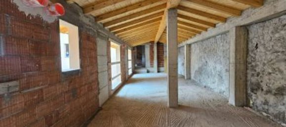 2-salle Appartement à Paladina, Italy No. 8759 7