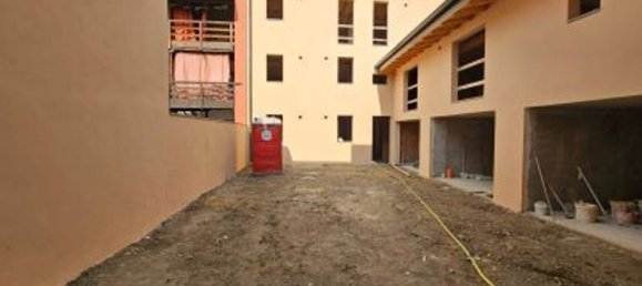 2-salle Appartement à Paladina, Italy No. 8759 23