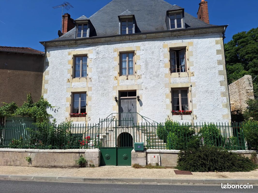 5 chambres Appartement à Vienne, France No. 342276