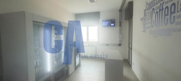 Здание с 1 комнатой в Чинизелло Бальсамо, Италия № 235600 18