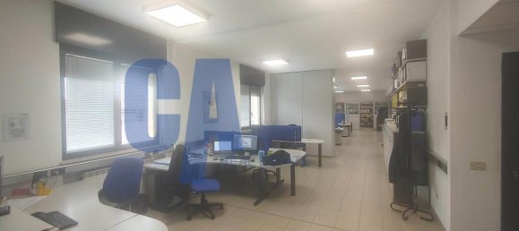 Здание с 1 комнатой в Чинизелло Бальсамо, Италия № 235600 4