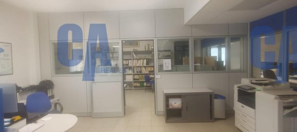 Здание с 1 комнатой в Чинизелло Бальсамо, Италия № 235600 3