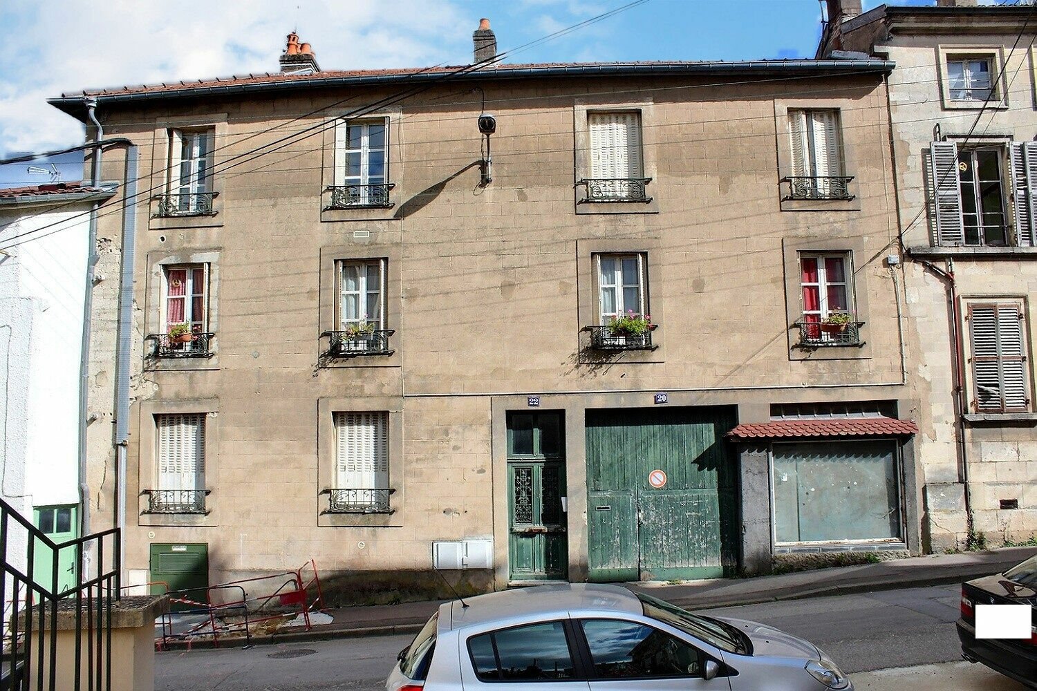 Edificio de 5 dormitorios en Verdun, France No. 215314