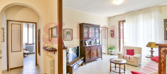 4 rooms Apartment in Arosio, Italy No. 333679 3