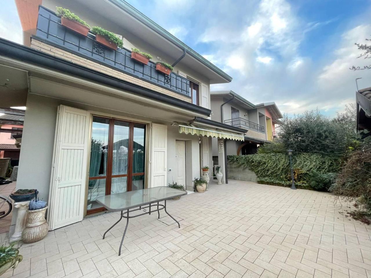 4-Zimmer Villa in Massalengo, Italy, Nr. 33670