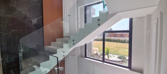 4 bedrooms Property in Kusadasi, Turkey No. 21195 9