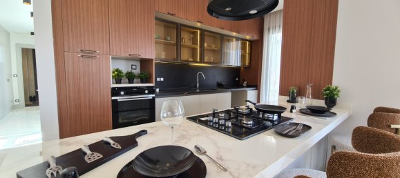 4 bedrooms Property in Kusadasi, Turkey No. 21195 3