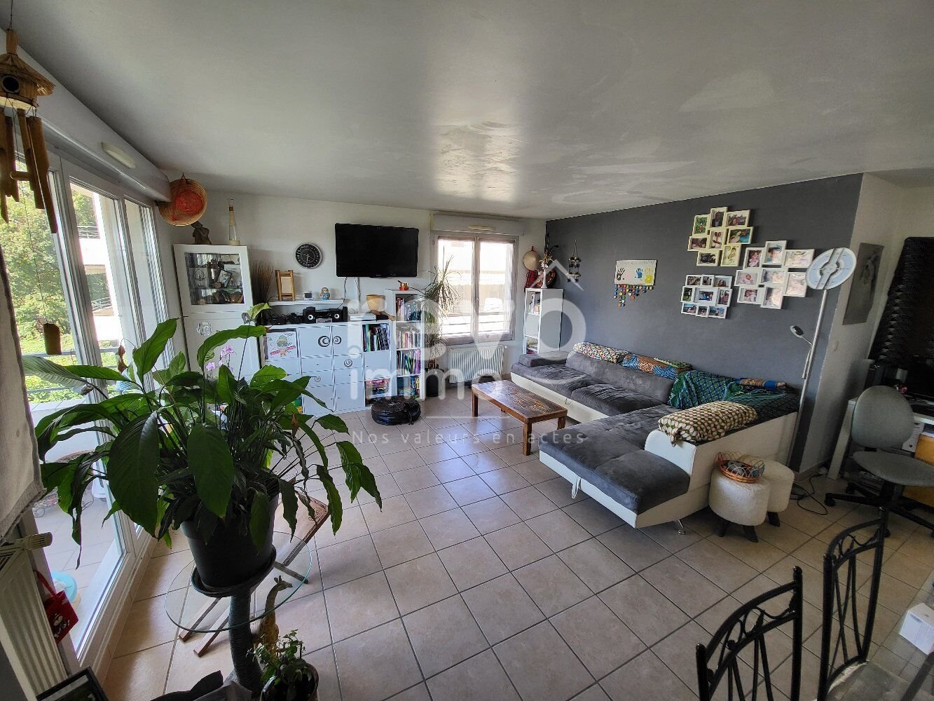 2 bedrooms Apartment in Mionnay, France No. 287577