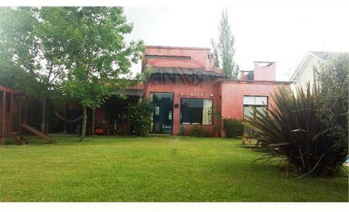 3 Schlafzimmer Haus in Tigre, Argentina, Nr. 69843