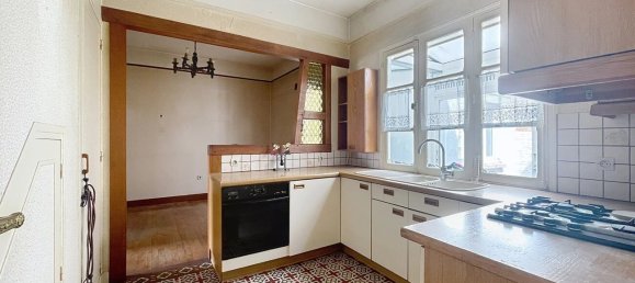 2 bedrooms House in Nanterre, France No. 288395 9