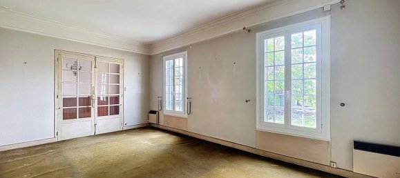 2 bedrooms House in Nanterre, France No. 288395 5