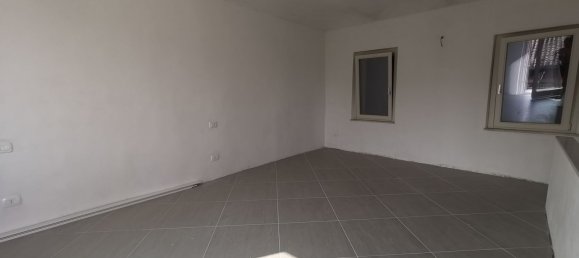 4 rooms House in Rocchetta Tanaro, Italy No. 121052 16