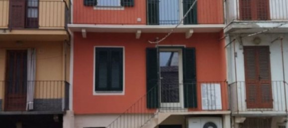 4 rooms House in Rocchetta Tanaro, Italy No. 121052 3