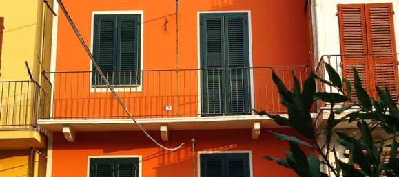 4 rooms House in Rocchetta Tanaro, Italy No. 121052 2
