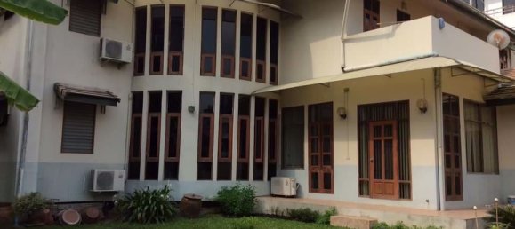 4 bedrooms House in Phra Khanong, Thailand No. 4517 11