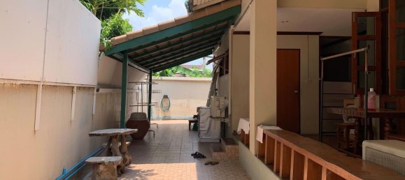 4 bedrooms House in Phra Khanong, Thailand No. 4517 10