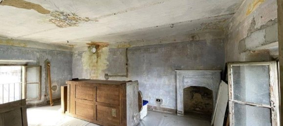 7 rooms House in Bruno, Italy No. 151042 17