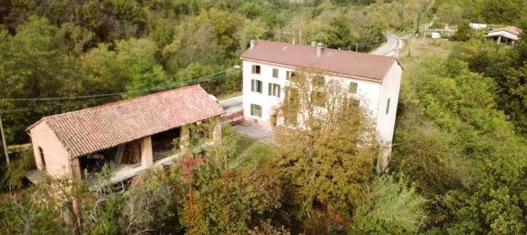 7 rooms House in Bruno, Italy No. 151042 31