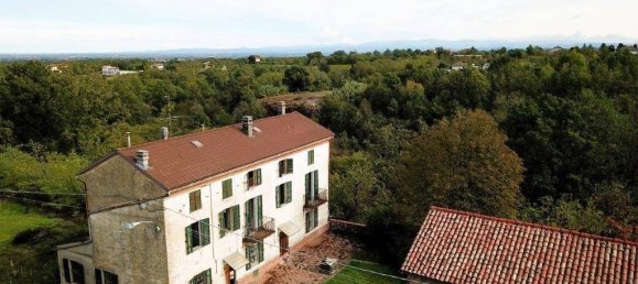7 rooms House in Bruno, Italy No. 151042 2