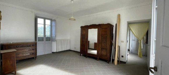 7 rooms House in Bruno, Italy No. 151042 14
