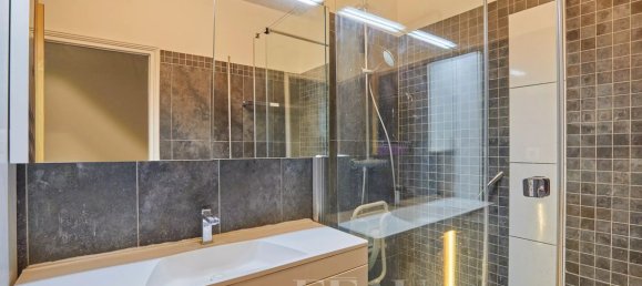 2 bedrooms Apartment in Paris, France No. 185456 6