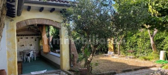 2 bedrooms Villa in Ardea, Italy No. 4509 2
