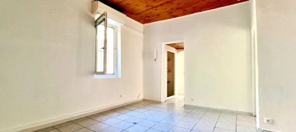 2 bedrooms Apartment in Marseille, France No. 289643 2