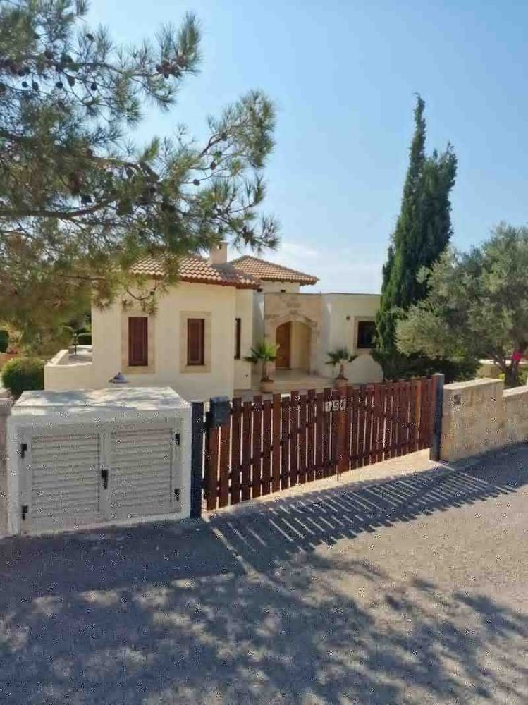 Villa T4 em Kouklia, Cyprus N.º 16757