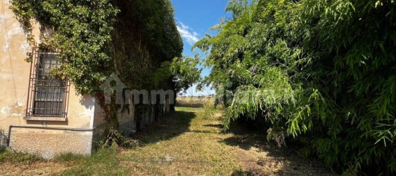 4 bedrooms Apartment in Ravenna, Italy No. 285427 4