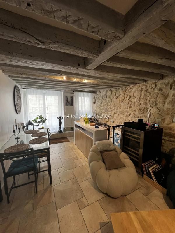 1 bedroom Apartment in Paris, France No. 151659