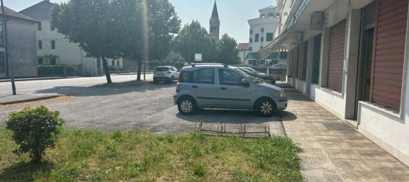 65m² Commercial property in Pianiga, Italy No. 317411 5