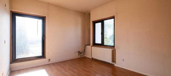 4 Schlafzimmer Gewerbliche Immobilie in Strovolos, Cyprus, Nr. 19640 6