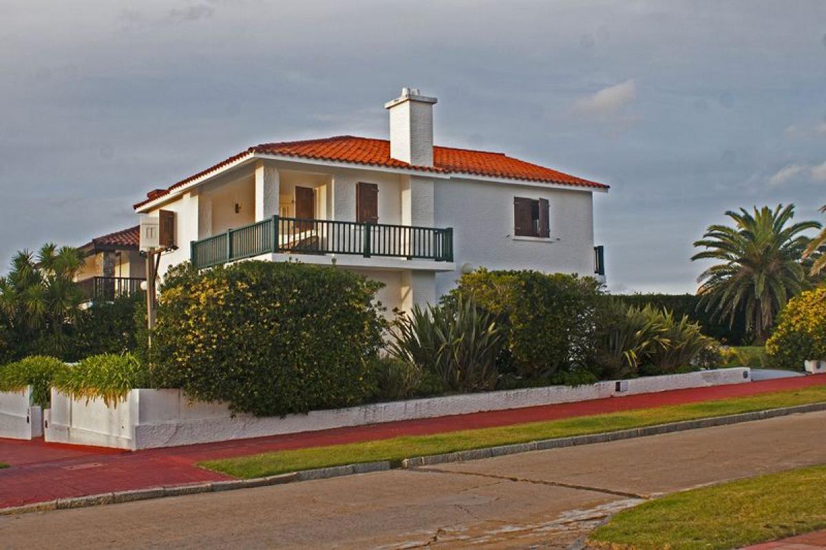 5 bedrooms House in Maldonado, Uruguay No. 4866
