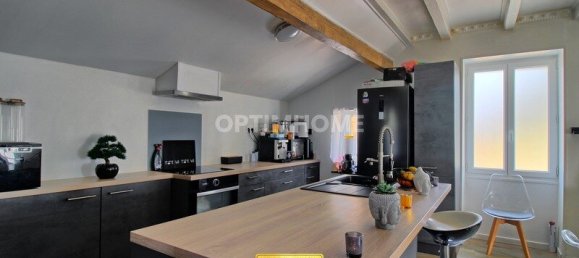 2 Schlafzimmer Haus in Jura, France, Nr. 301305 4