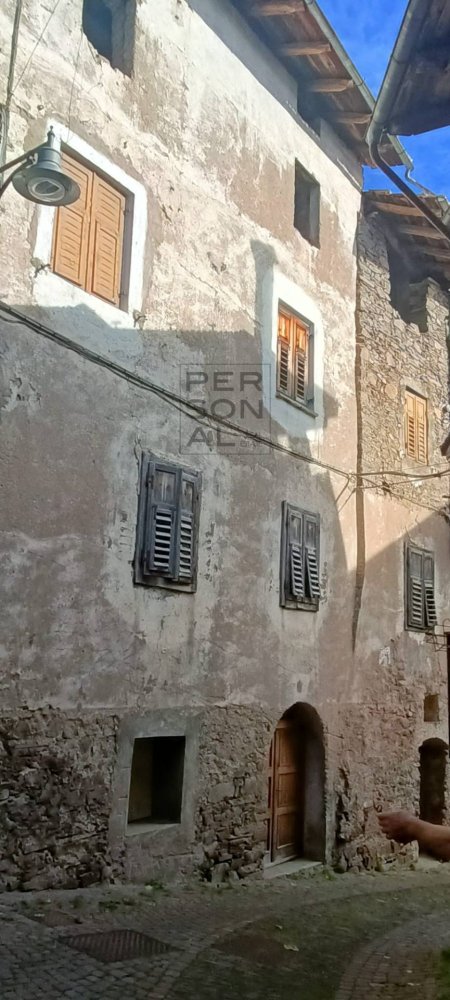 5 bedrooms House in Cembra Lisignago, Italy No. 112259