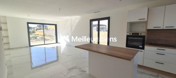 4 bedrooms Villa in Pyrenees-Orientales, France No. 296693 4